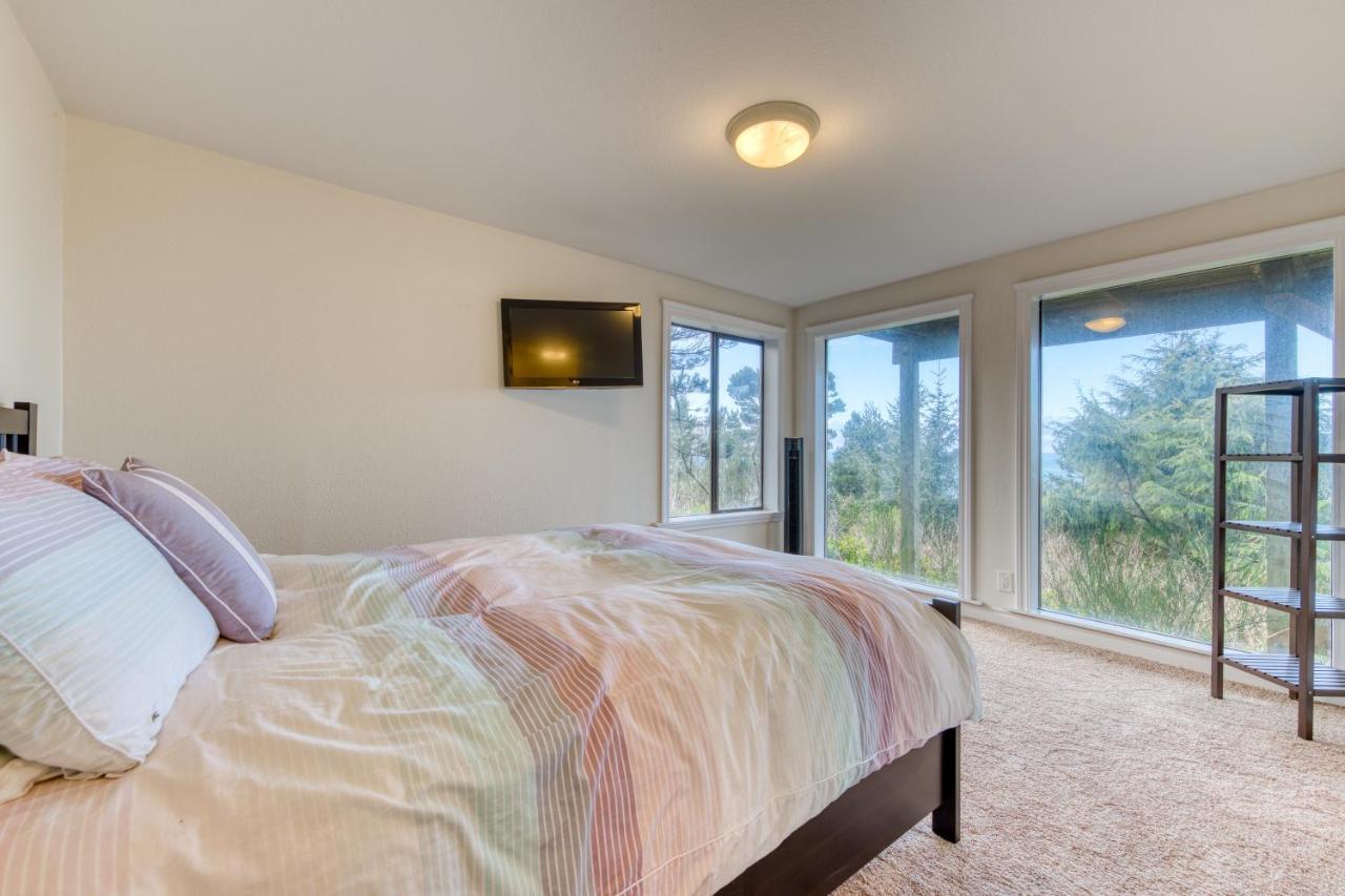 Coastal Comfort Villa Oceanside Exterior photo